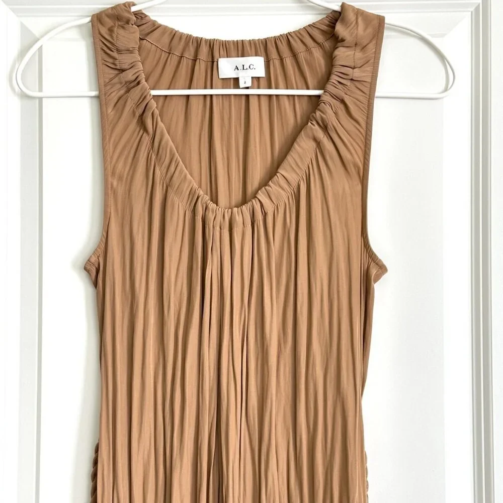 v neck chiffon dress Red Maxi Red / Custom Size COLOR_Navy Color:Stone Green The bodice Classic High Neck Sleeveless